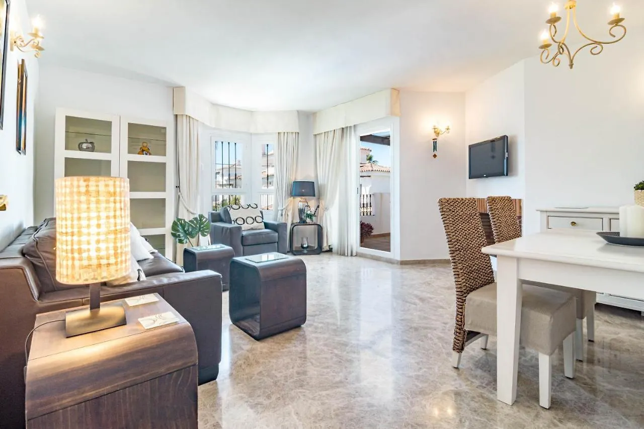 Apartment Spectacular 2 Bedroom Penthouse In Best Location In Nueva Andalucia Marbella