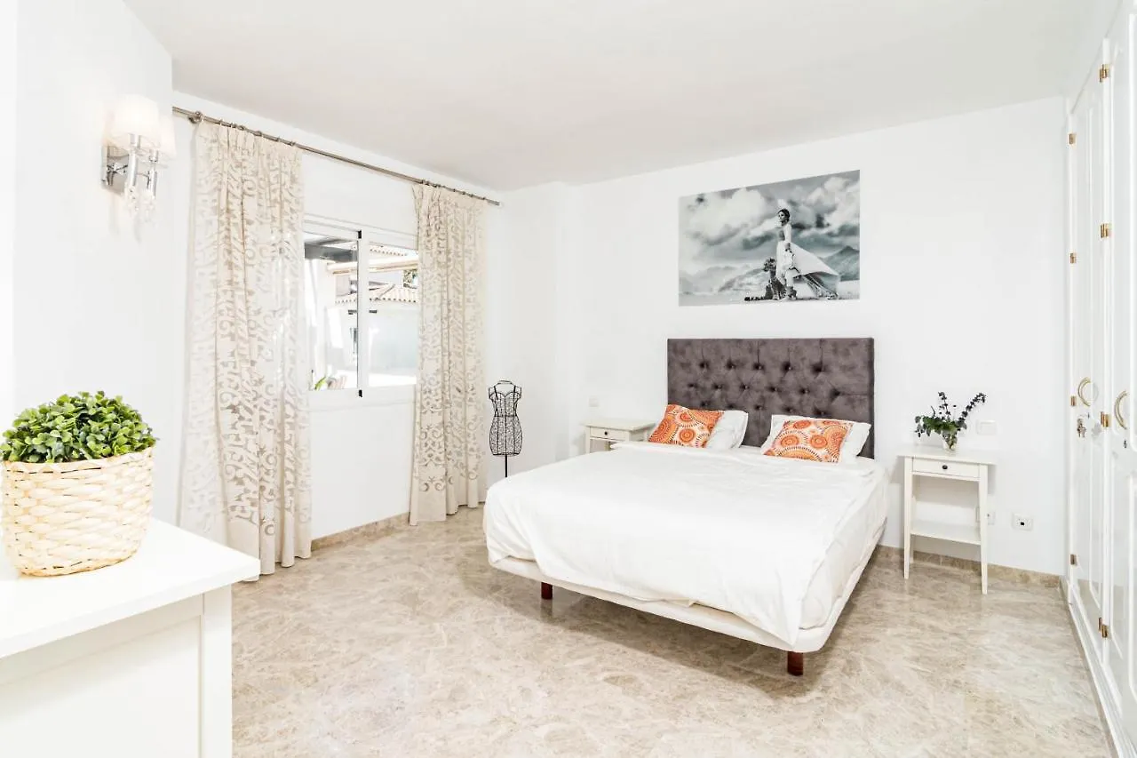 Spectacular 2 Bedroom Penthouse In Best Location In Nueva Andalucia Marbella Spain